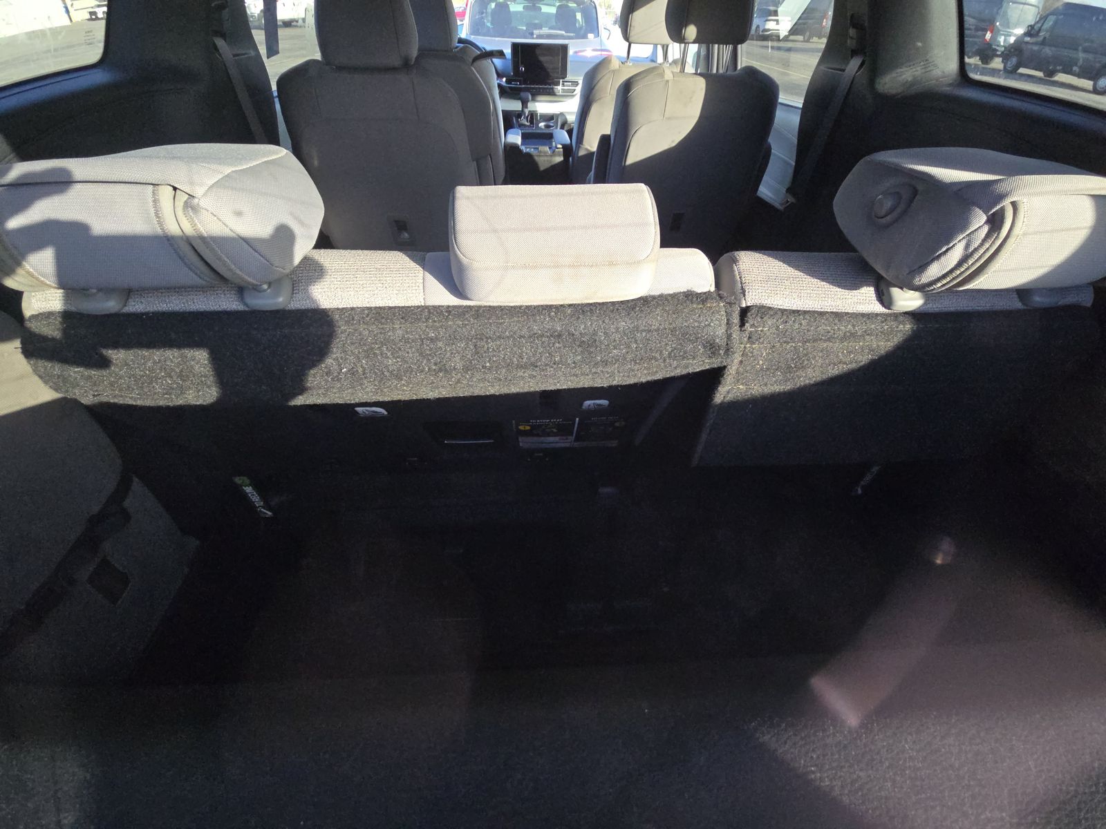 2025 Toyota Sienna LE FWD