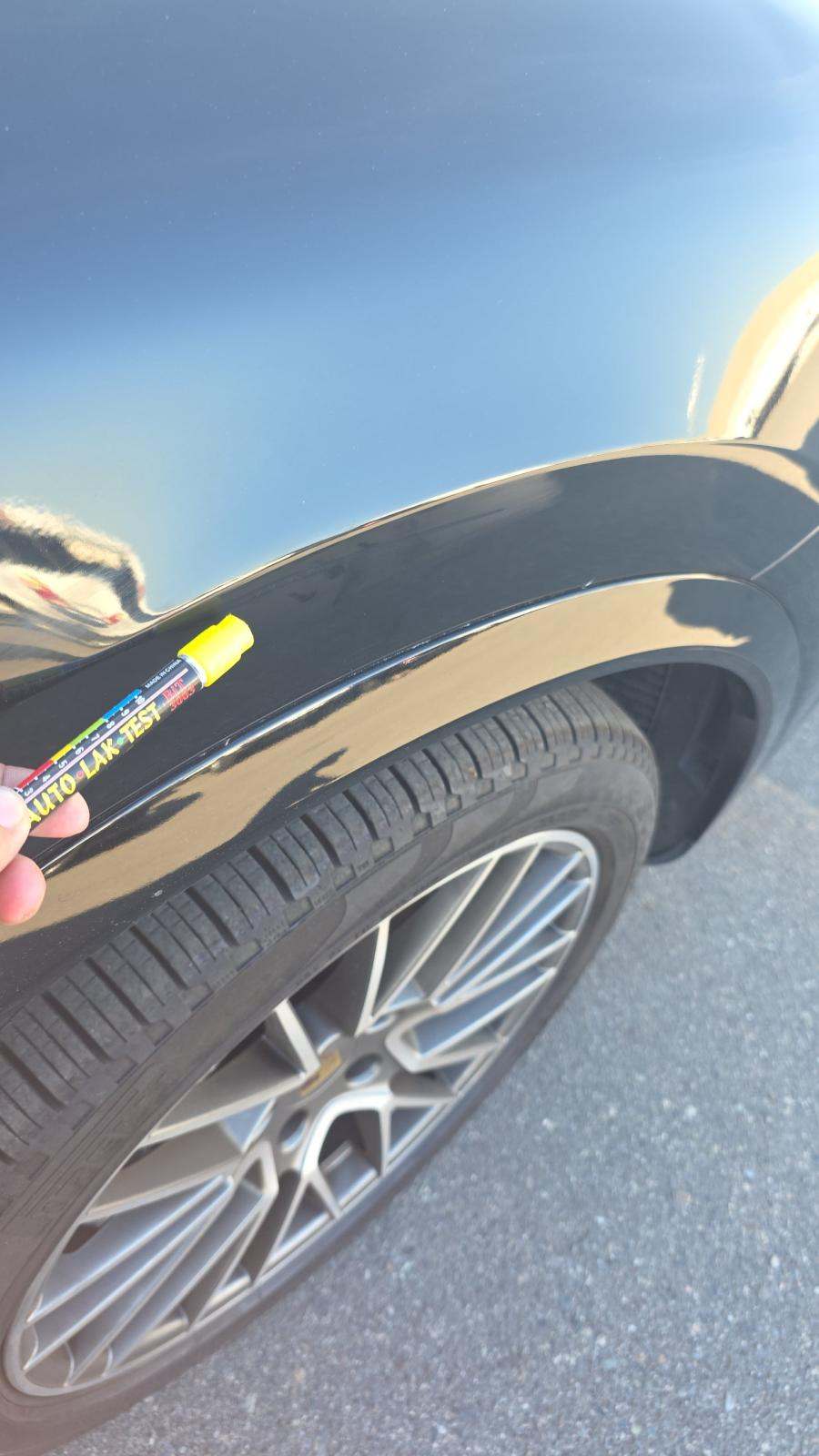 2023 Porsche Cayenne Platinum Edition AWD