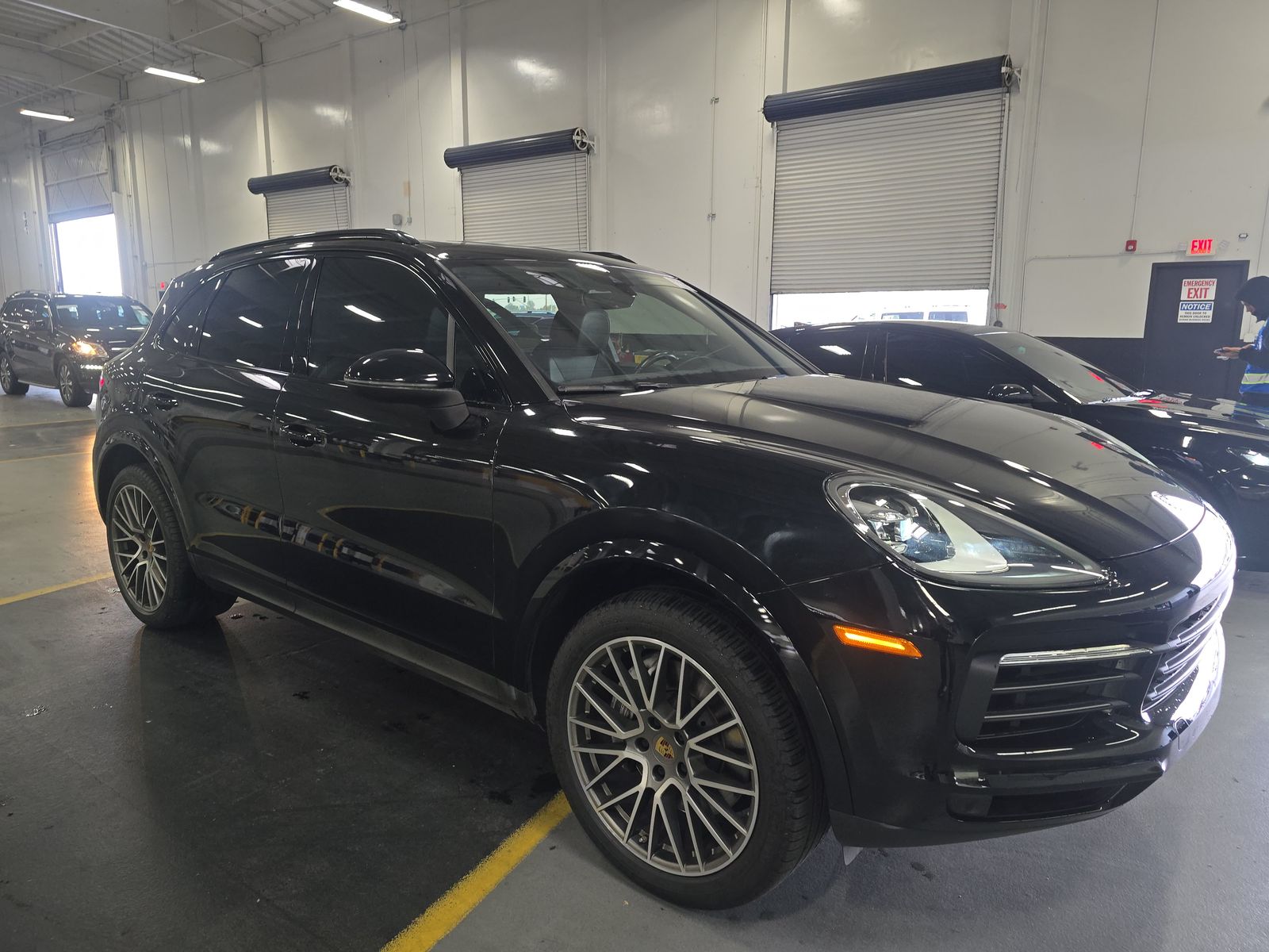 2023 Porsche Cayenne Platinum Edition AWD