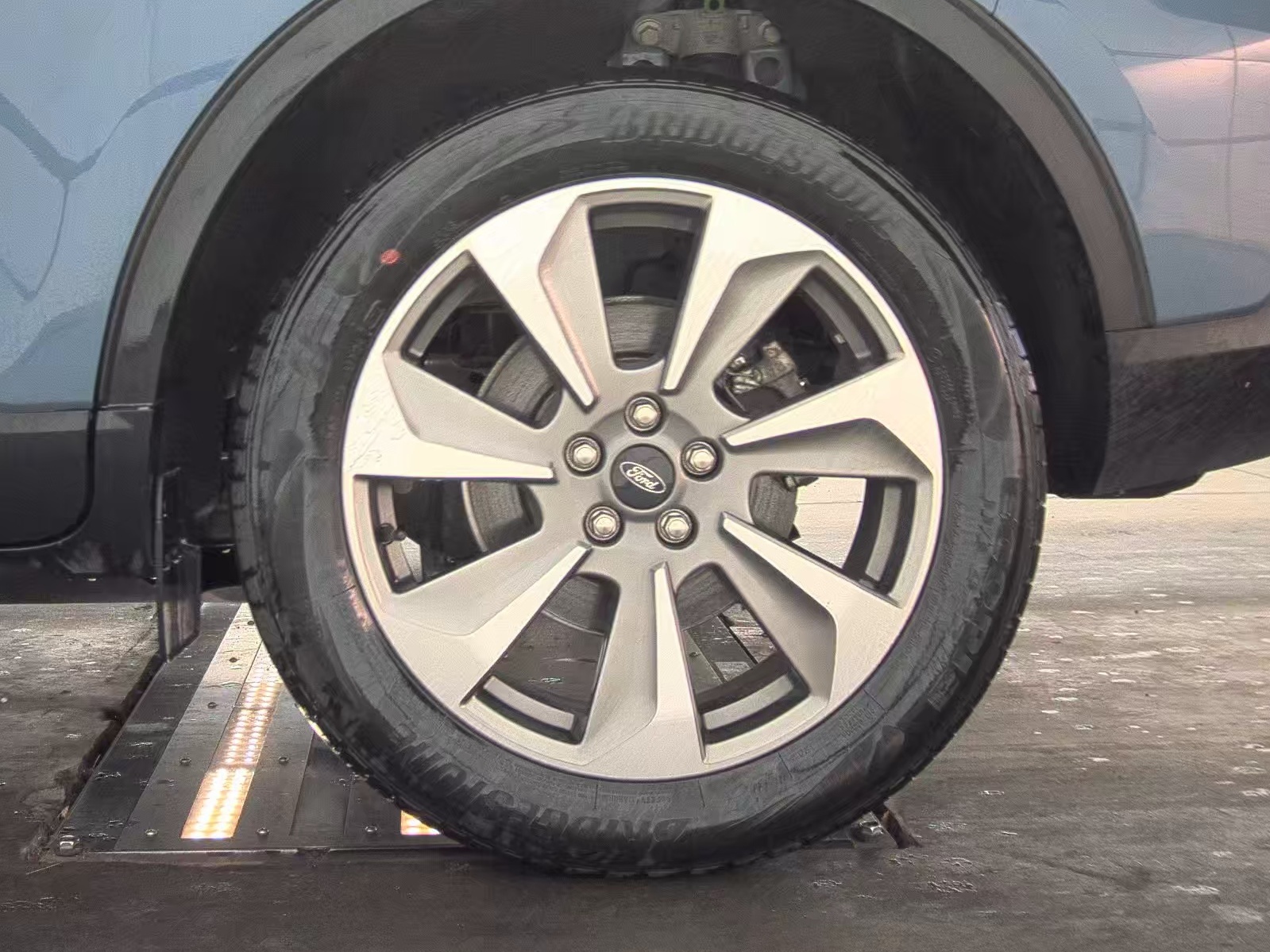 2025 Ford Escape Hybrid Platinum AWD