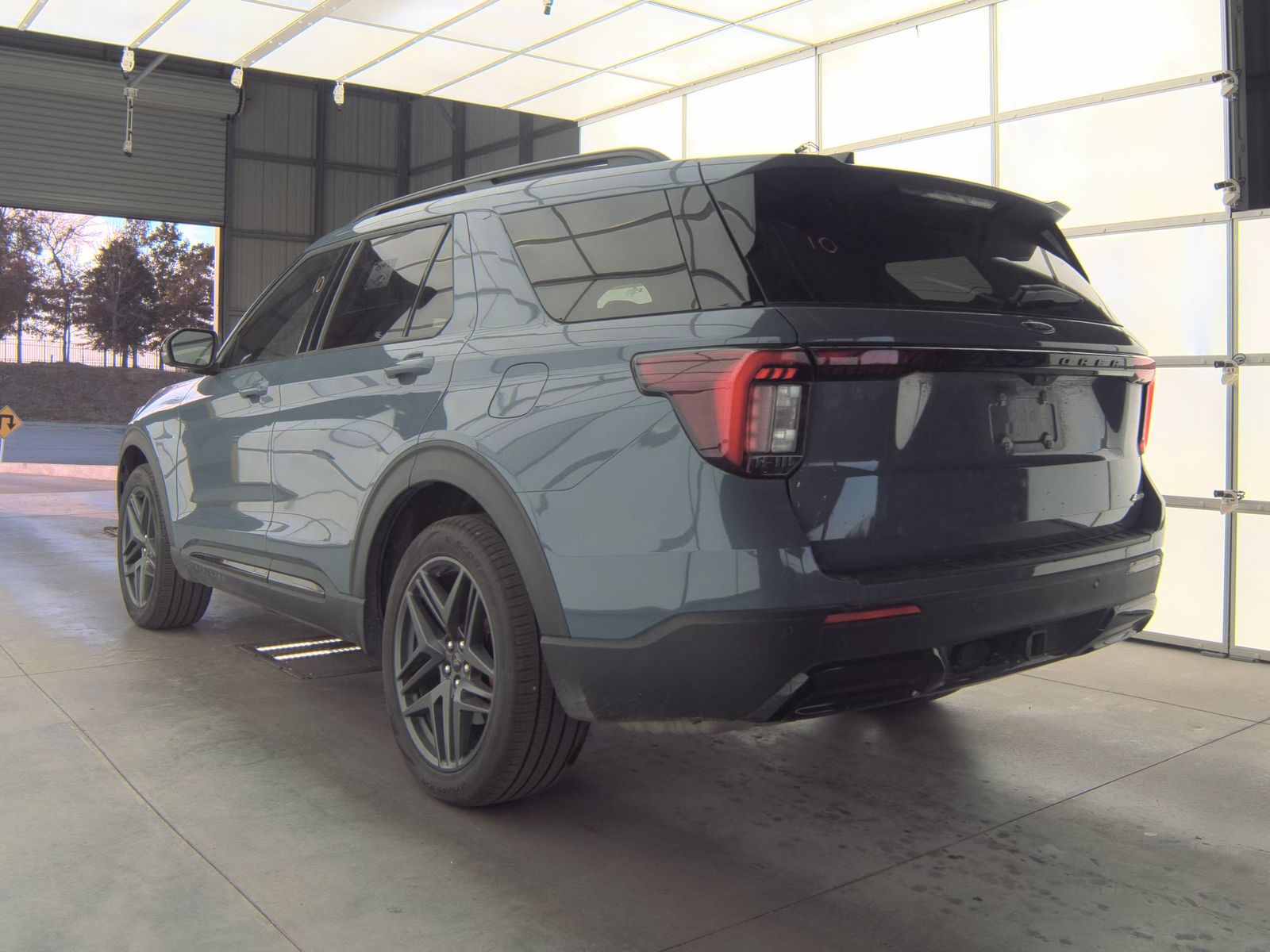 2025 Ford Explorer ST-Line AWD