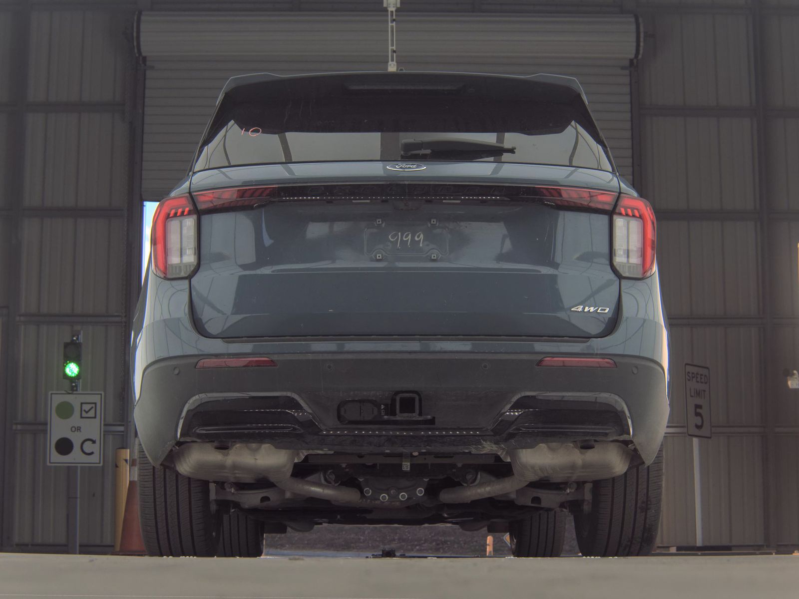 2025 Ford Explorer ST-Line AWD