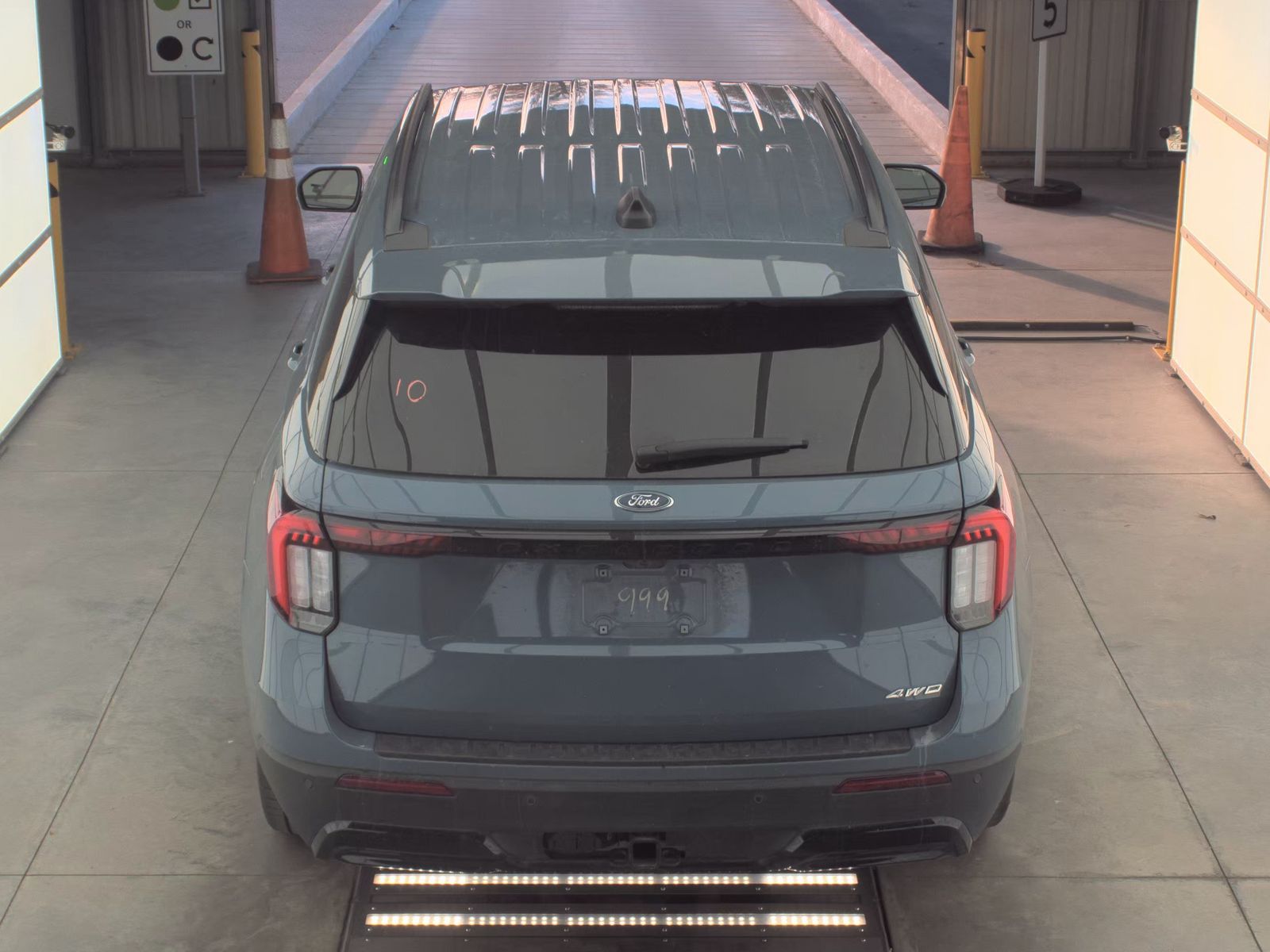 2025 Ford Explorer ST-Line AWD