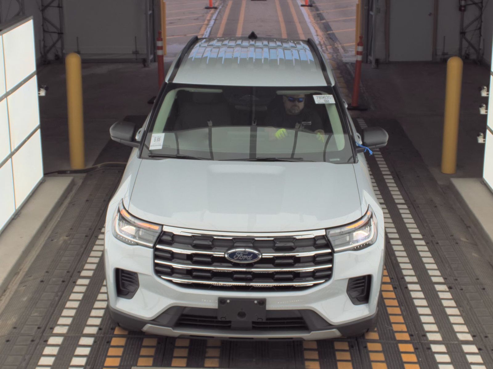 2025 Ford Explorer Active AWD