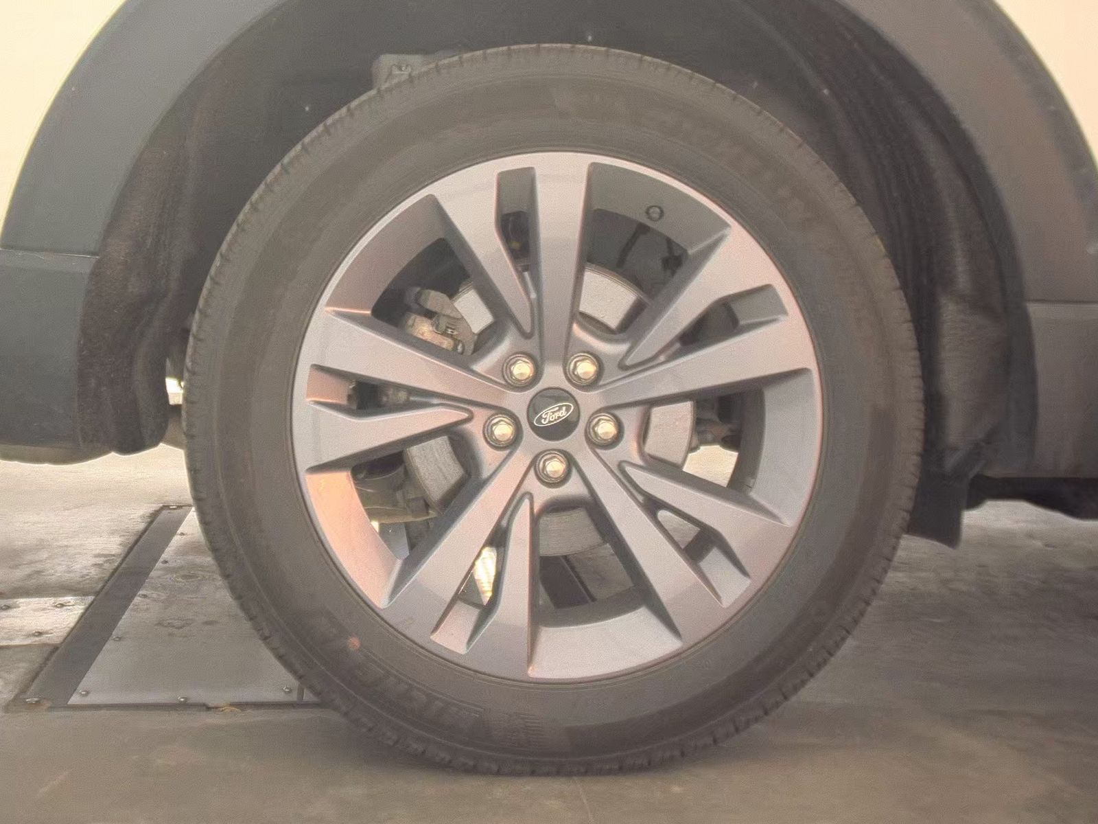 2025 Ford Explorer Active AWD