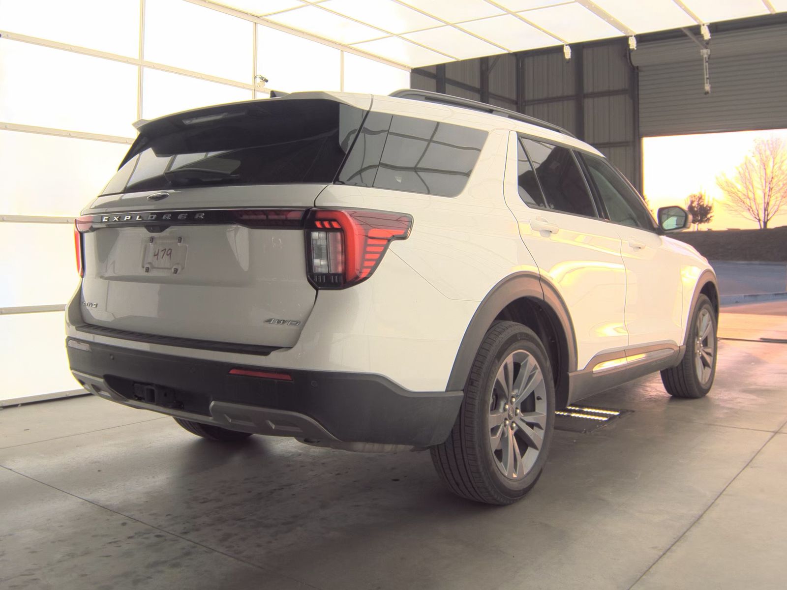 2025 Ford Explorer Active AWD