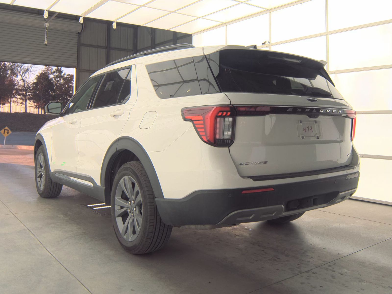 2025 Ford Explorer Active AWD