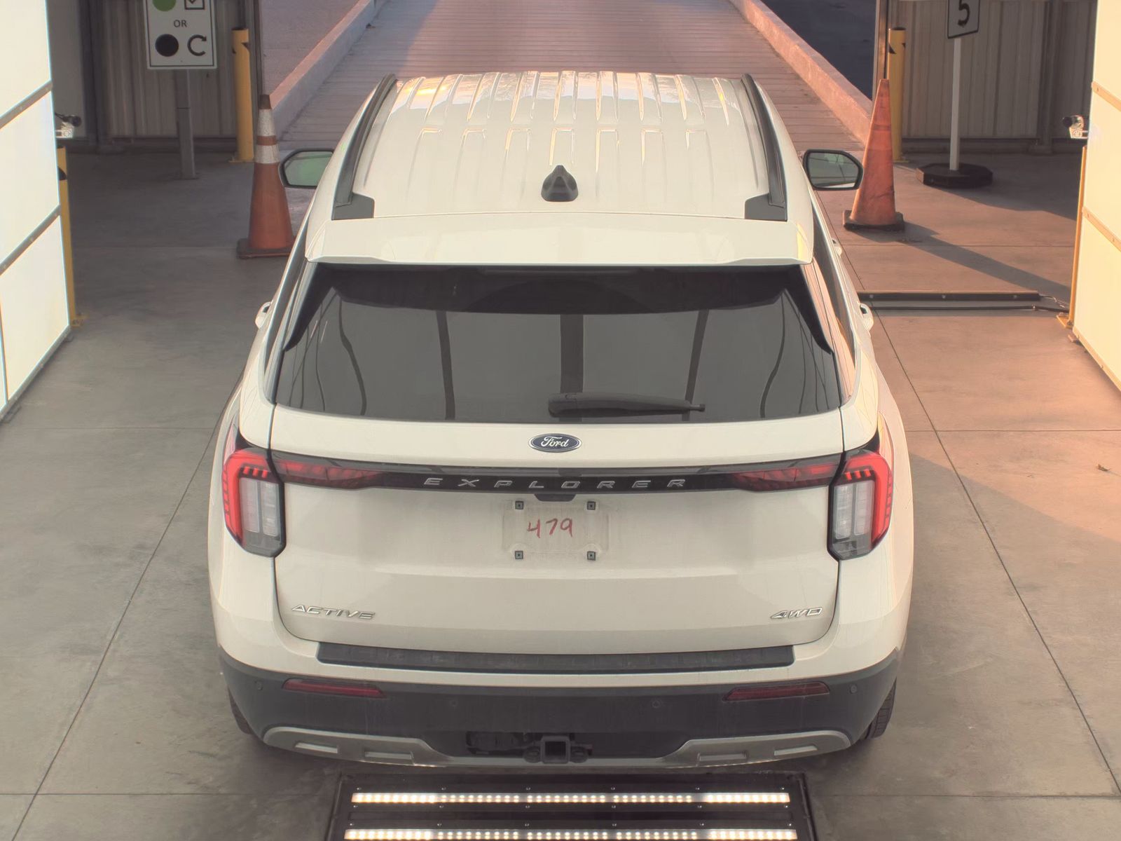 2025 Ford Explorer Active AWD