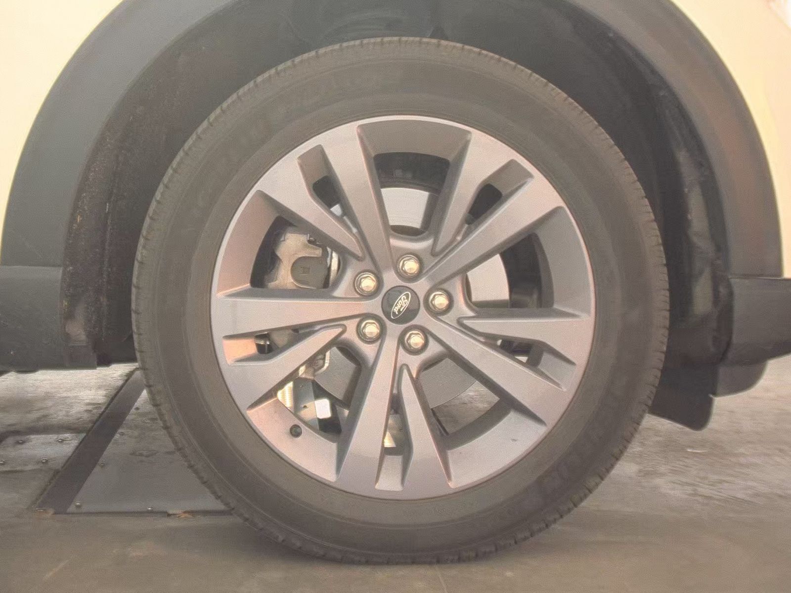 2025 Ford Explorer Active AWD