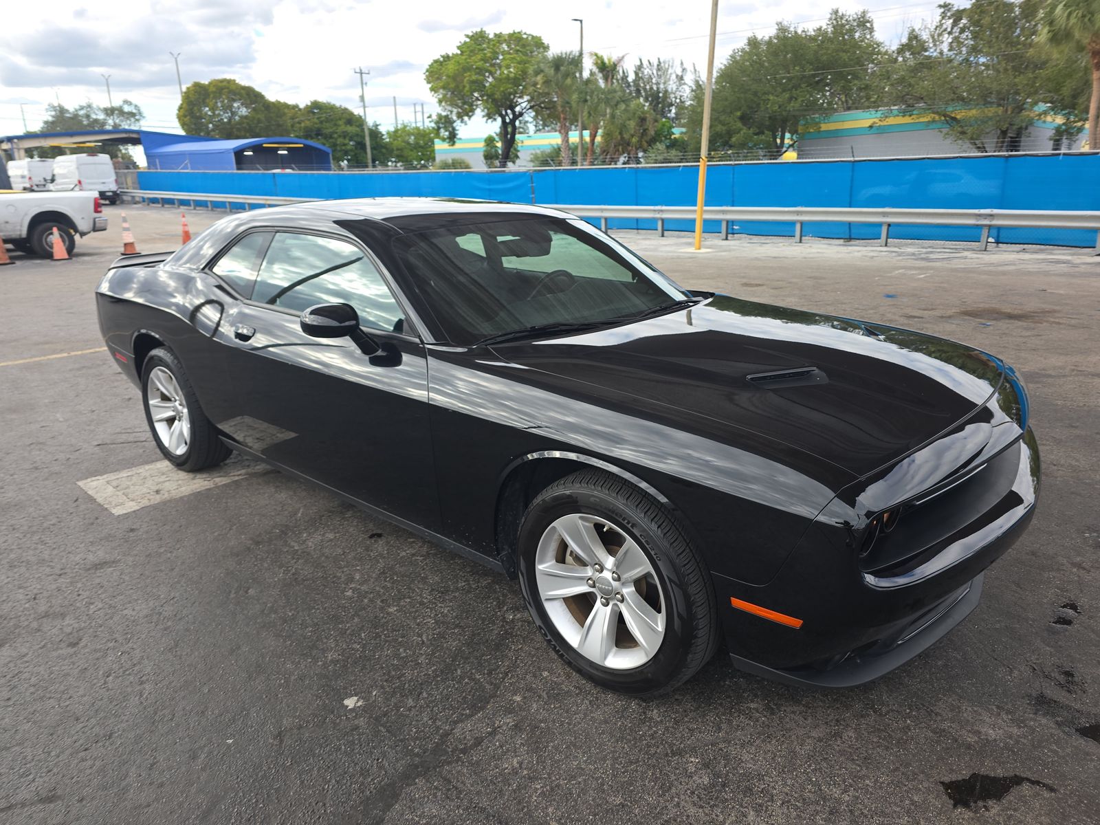 2023 Dodge Challenger SXT RWD