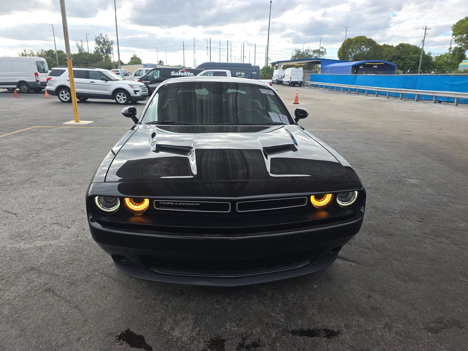 2023 Dodge Challenger SXT RWD