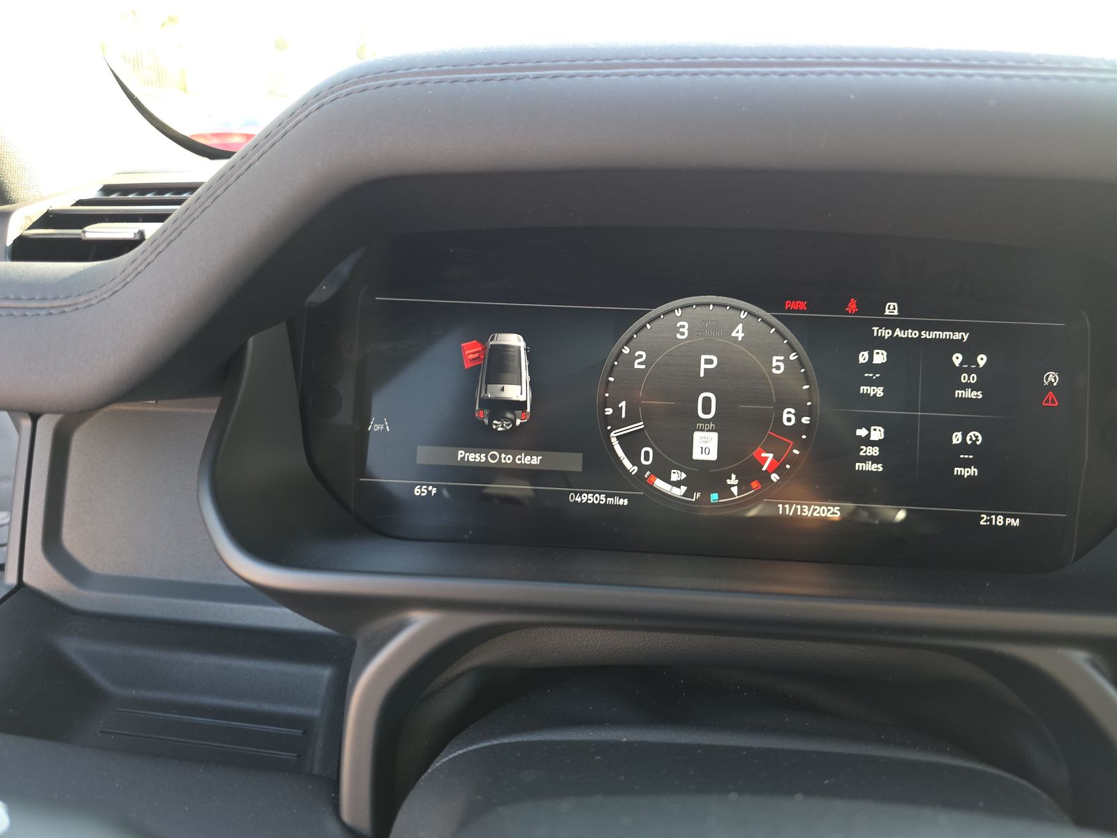 2024 Land Rover Defender 130 X-Dynamic SE AWD