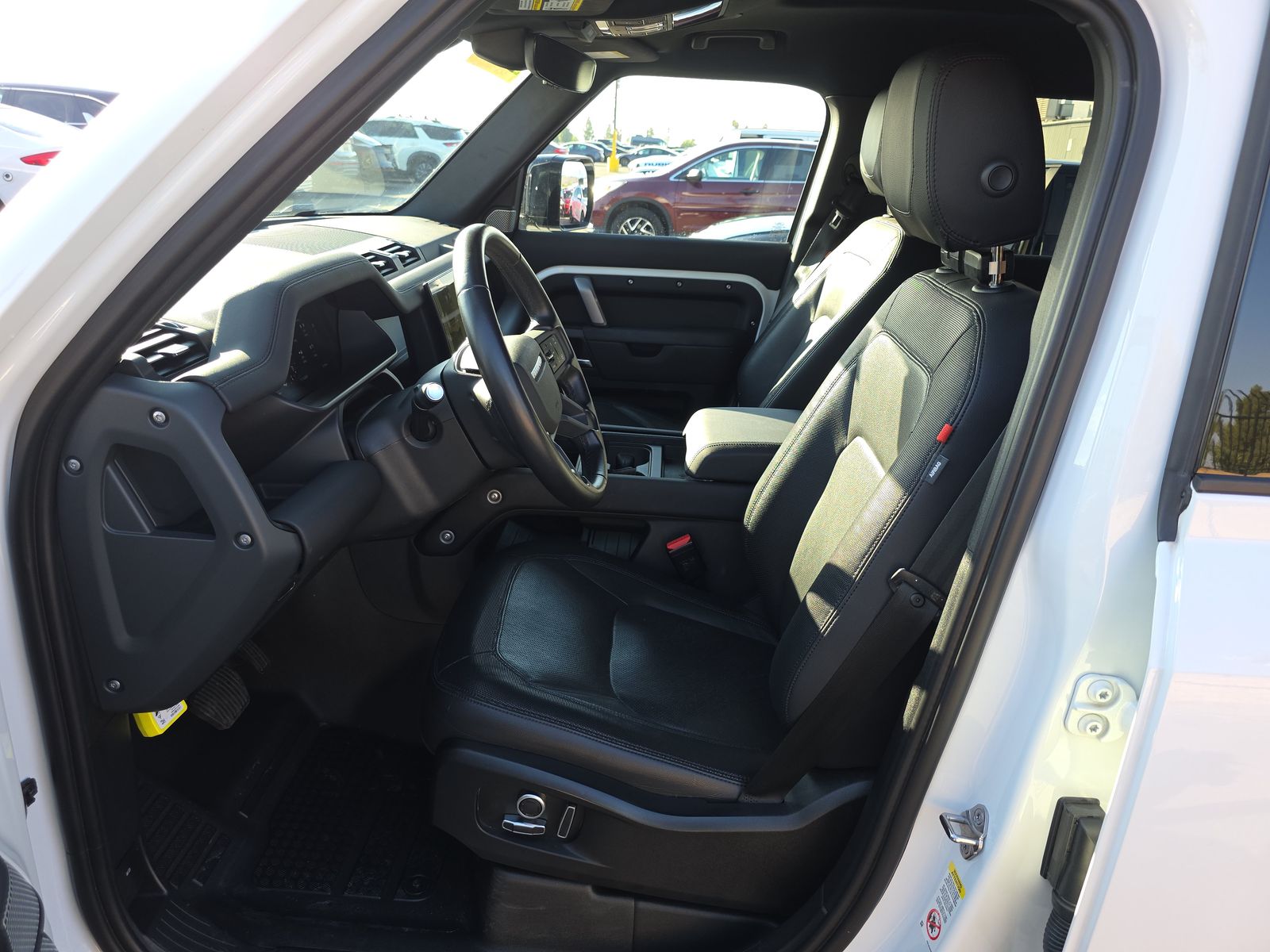 2024 Land Rover Defender 130 X-Dynamic SE AWD