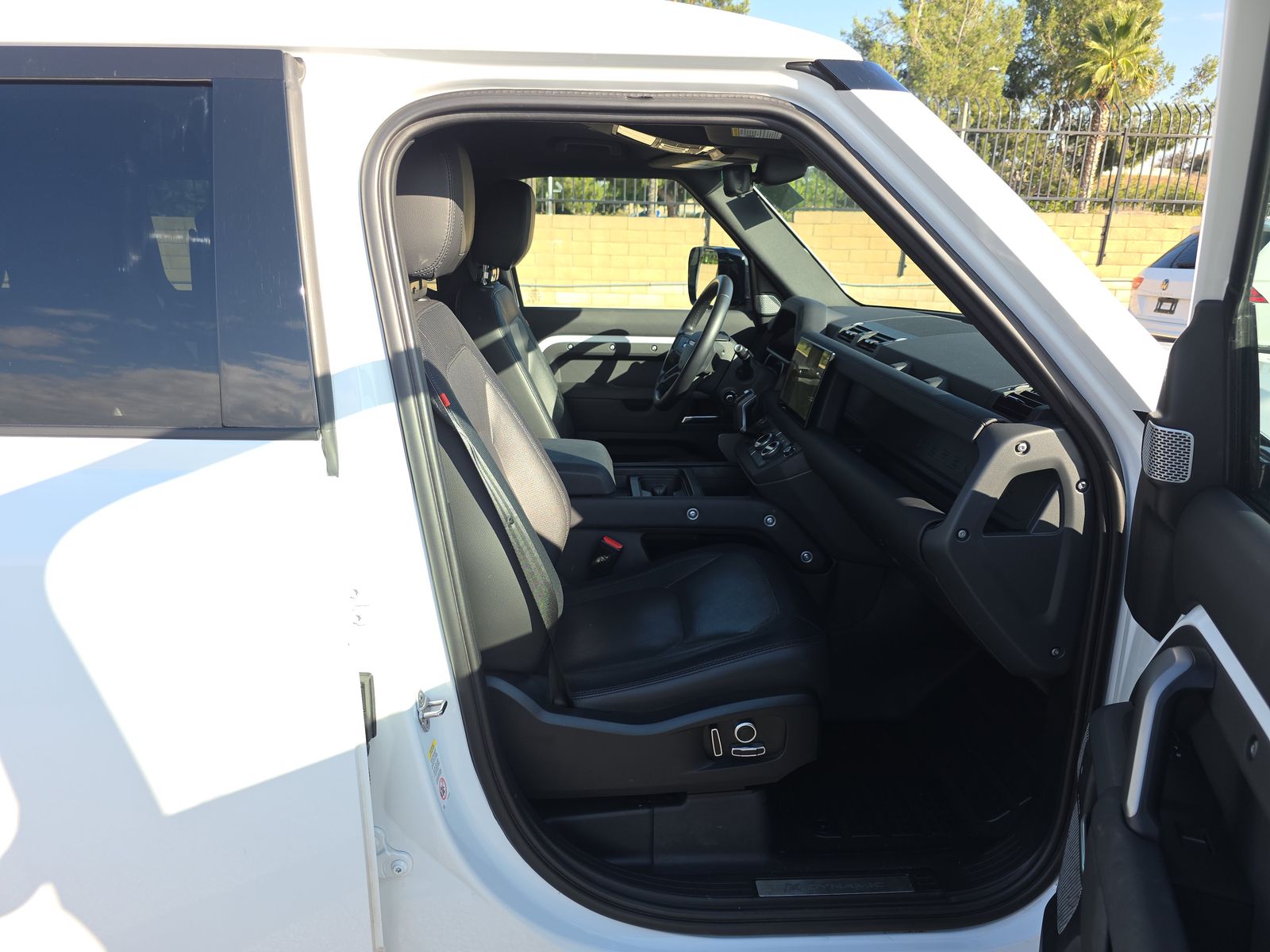 2024 Land Rover Defender 130 X-Dynamic SE AWD