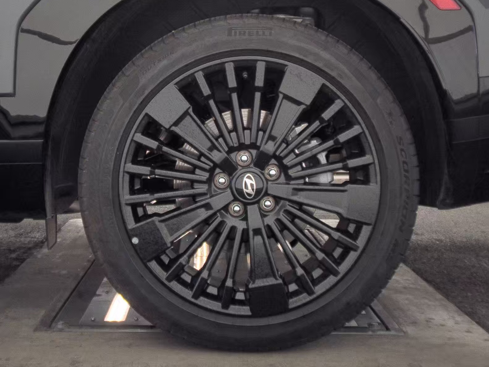 2025 Hyundai Santa Fe Hybrid Calligraphy FWD