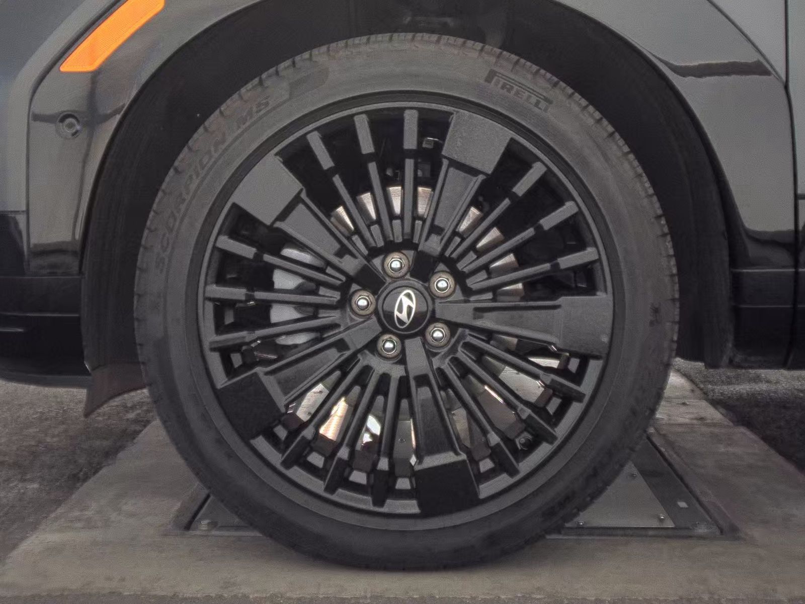 2025 Hyundai Santa Fe Hybrid Calligraphy FWD