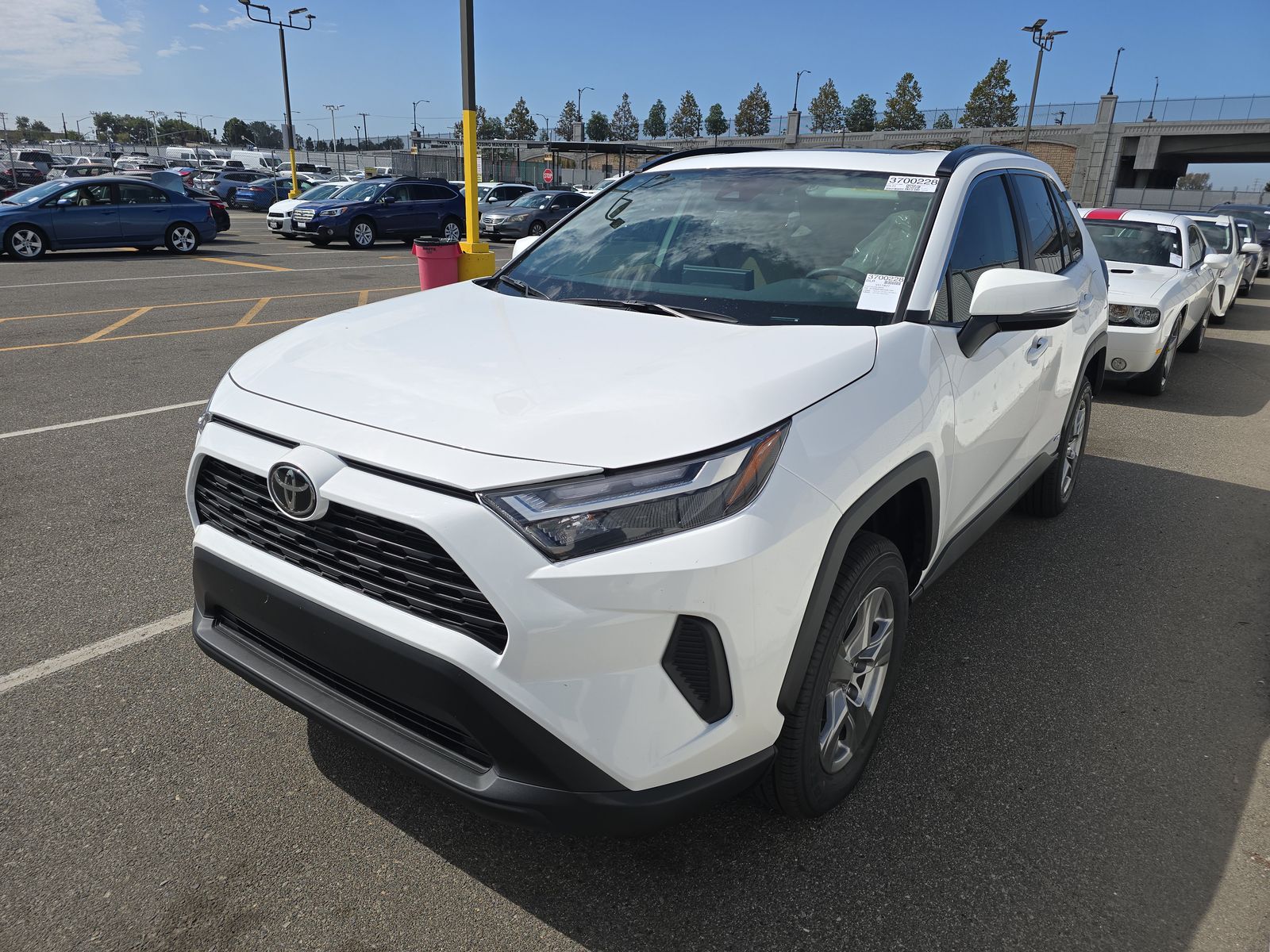 2025 Toyota RAV4 Hybrid XLE AWD