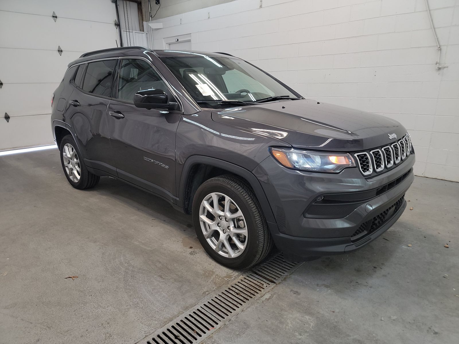 2024 Jeep Compass Latitude Lux AWD