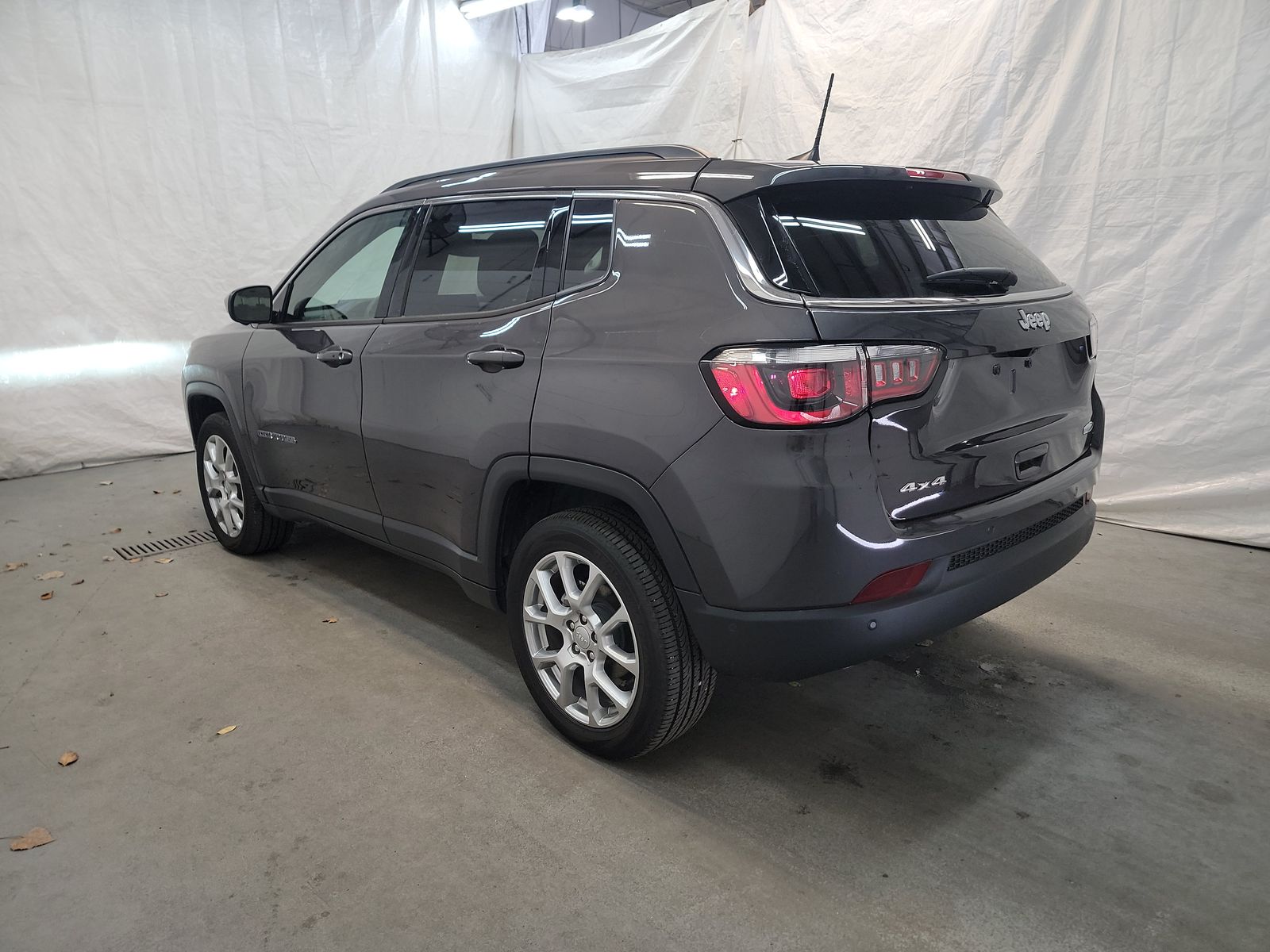 2024 Jeep Compass Latitude Lux AWD