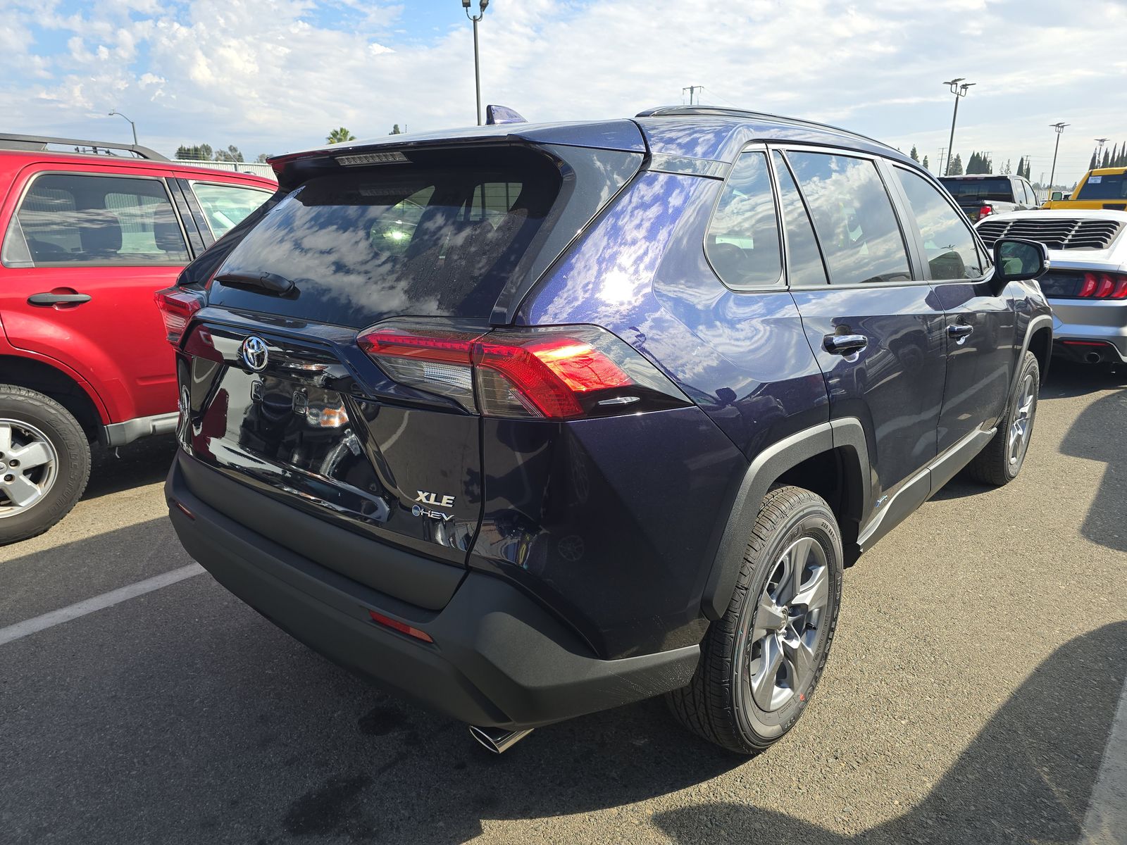 2025 Toyota RAV4 Hybrid XLE AWD