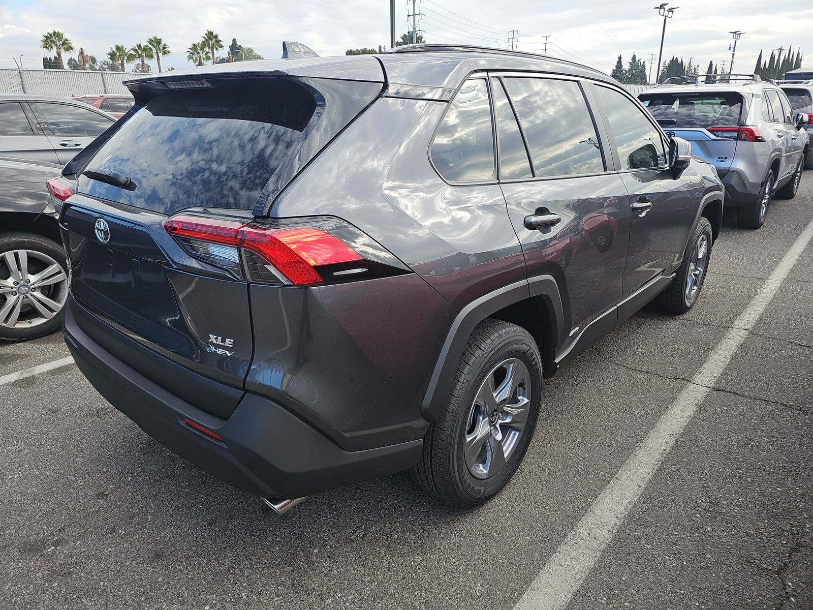 2025 Toyota RAV4 Hybrid XLE AWD