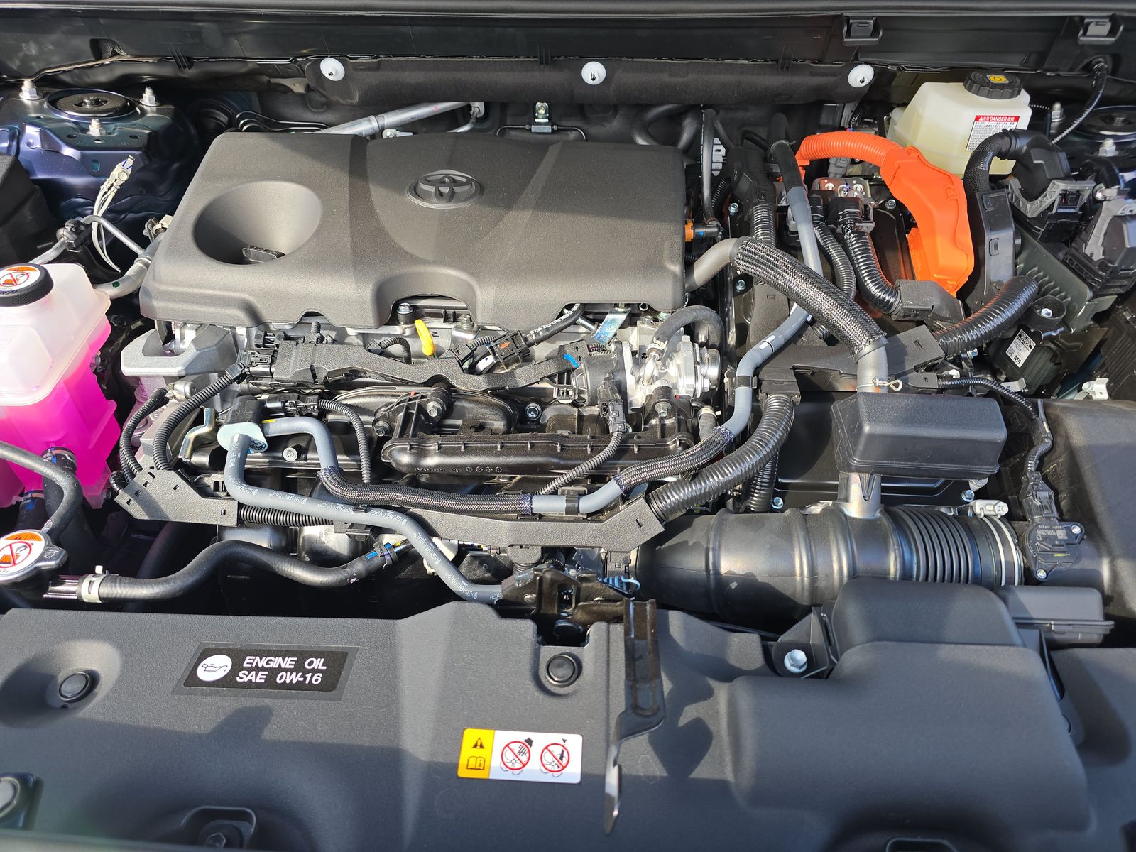 2025 Toyota RAV4 Hybrid XLE AWD