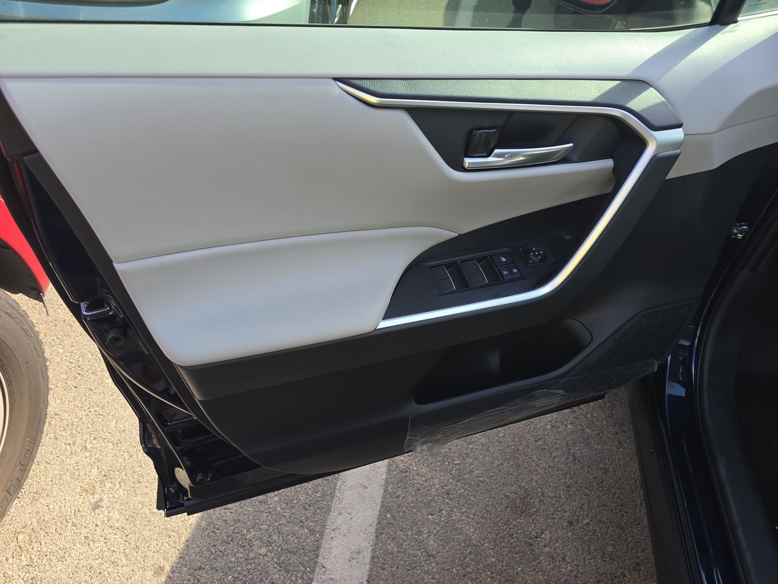 2025 Toyota RAV4 Hybrid XLE AWD