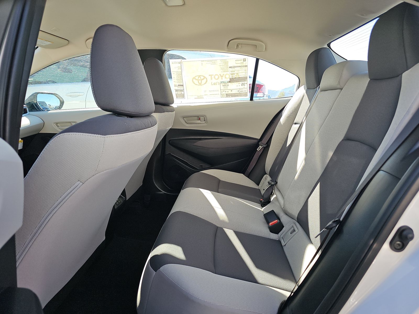 2025 Toyota Corolla LE FWD