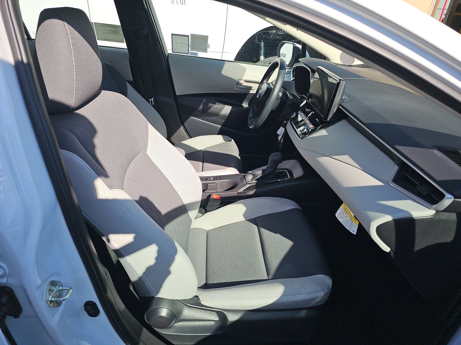 2025 Toyota Corolla LE FWD