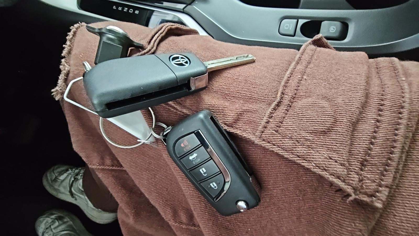 2025 Toyota Corolla LE FWD