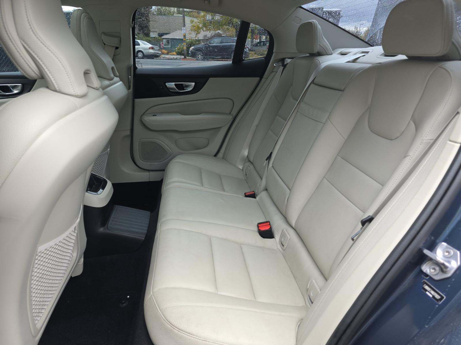 2022 Volvo S60 Recharge T8 Inscription AWD