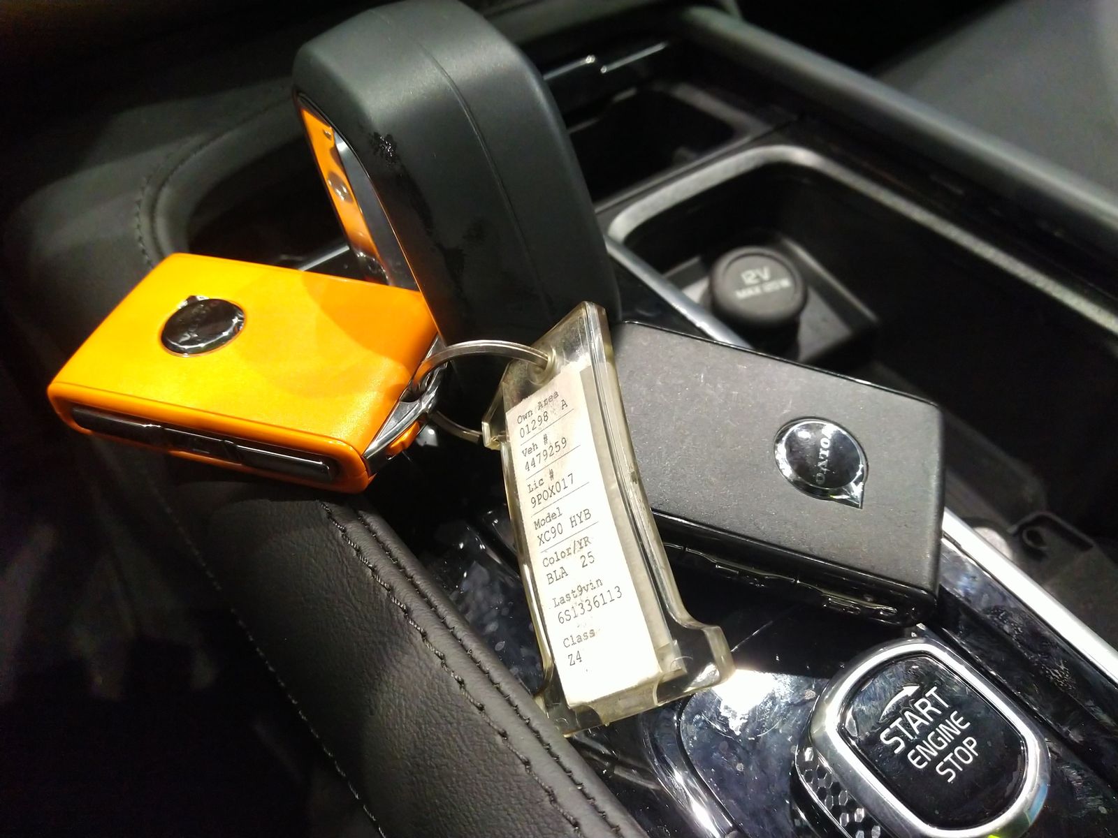 2025 Volvo XC90 B6 Plus AWD