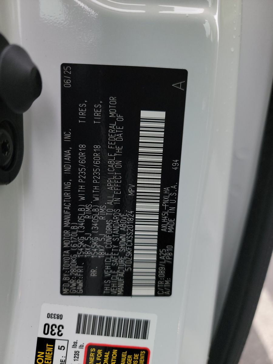 2025 Toyota Sienna Limited AWD