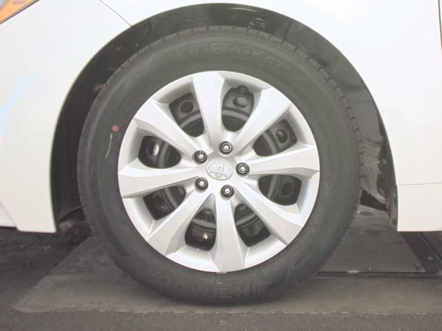 2025 Toyota Corolla LE FWD