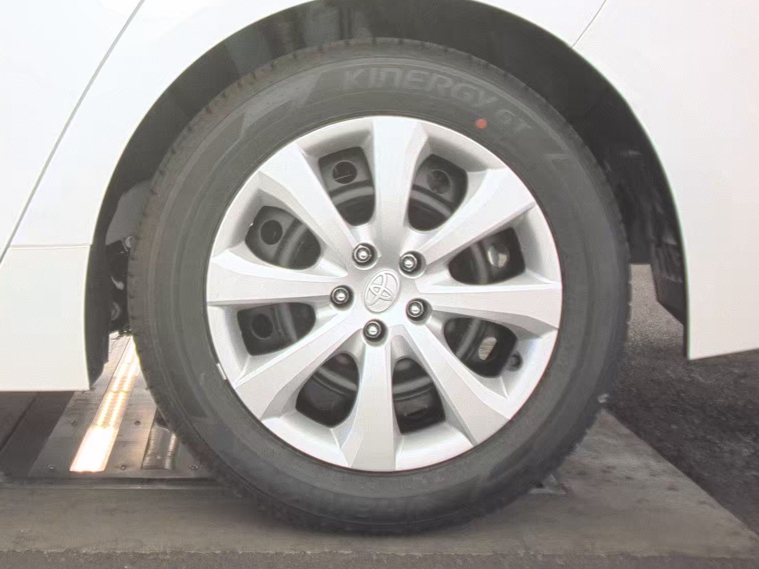 2025 Toyota Corolla LE FWD