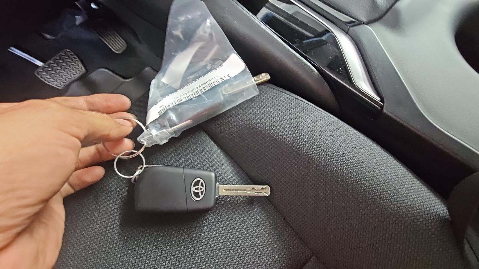 2025 Toyota Corolla LE FWD