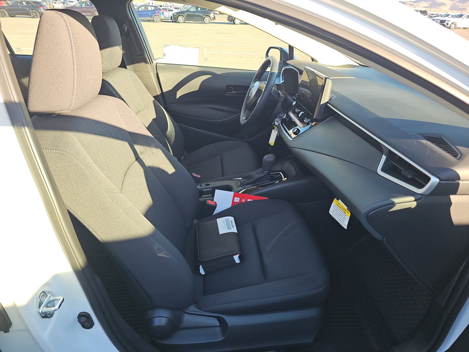 2025 Toyota Corolla LE FWD