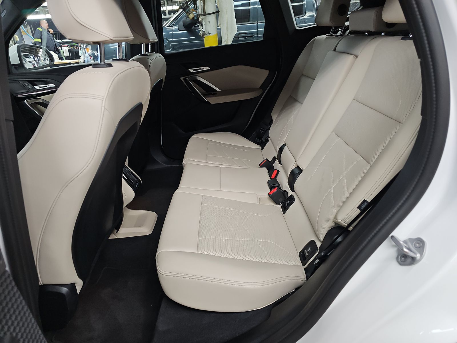 2025 BMW X1 xDrive28i AWD