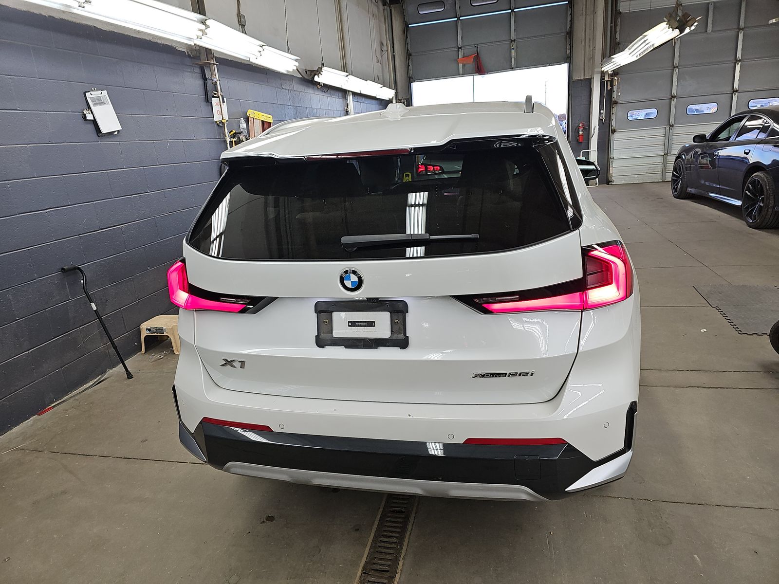 2025 BMW X1 xDrive28i AWD