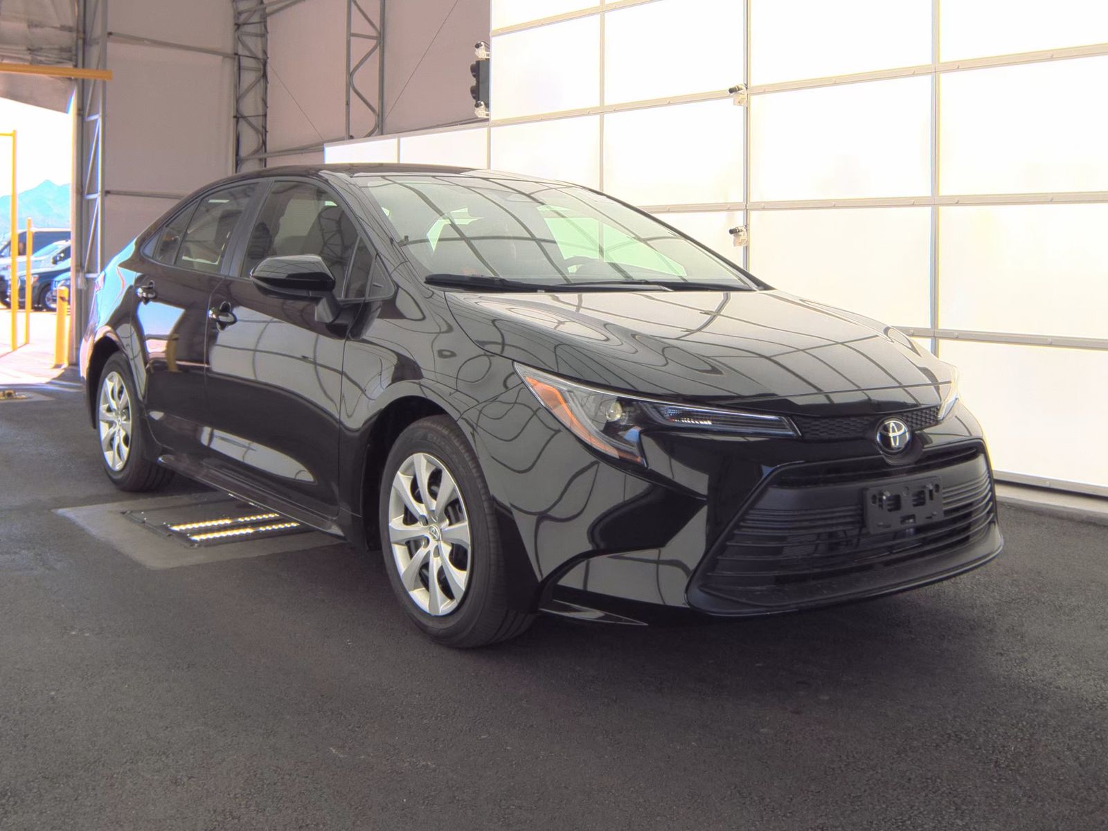 2025 Toyota Corolla LE FWD