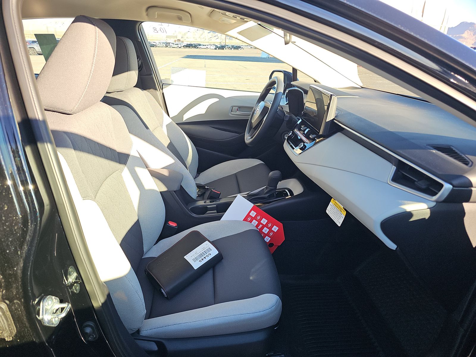 2025 Toyota Corolla LE FWD