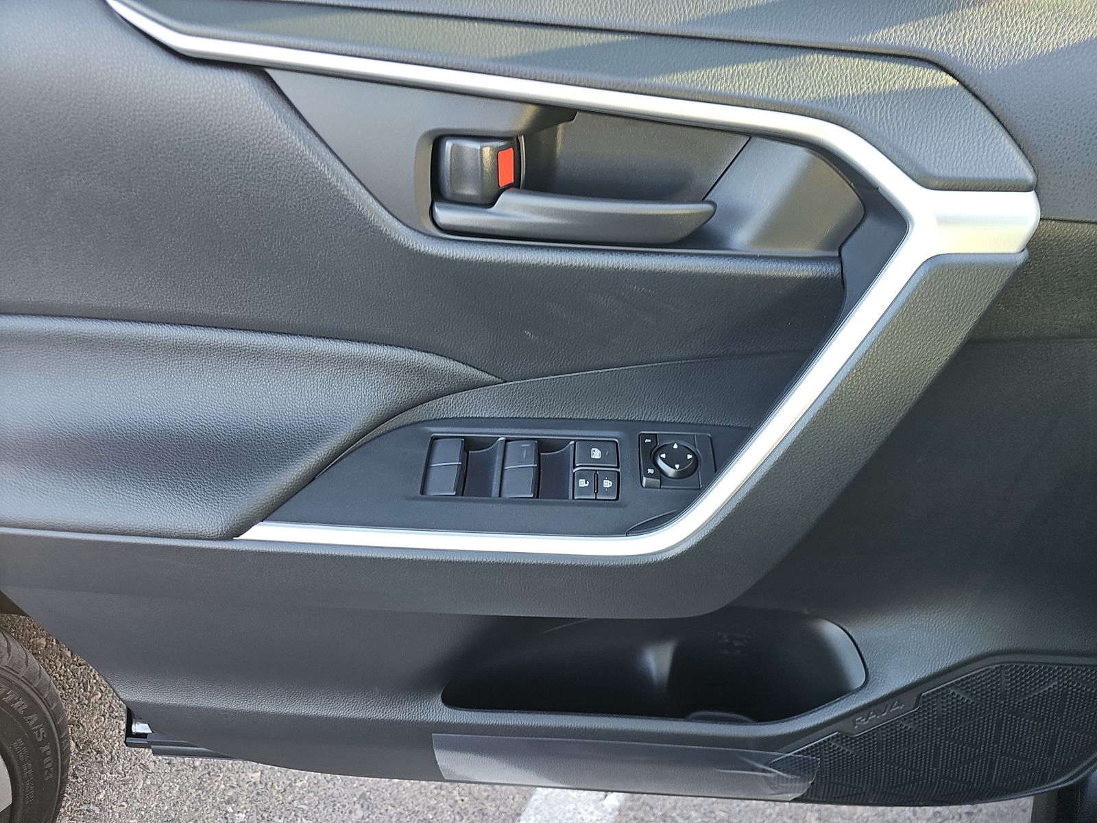 2025 Toyota RAV4 Hybrid LE AWD