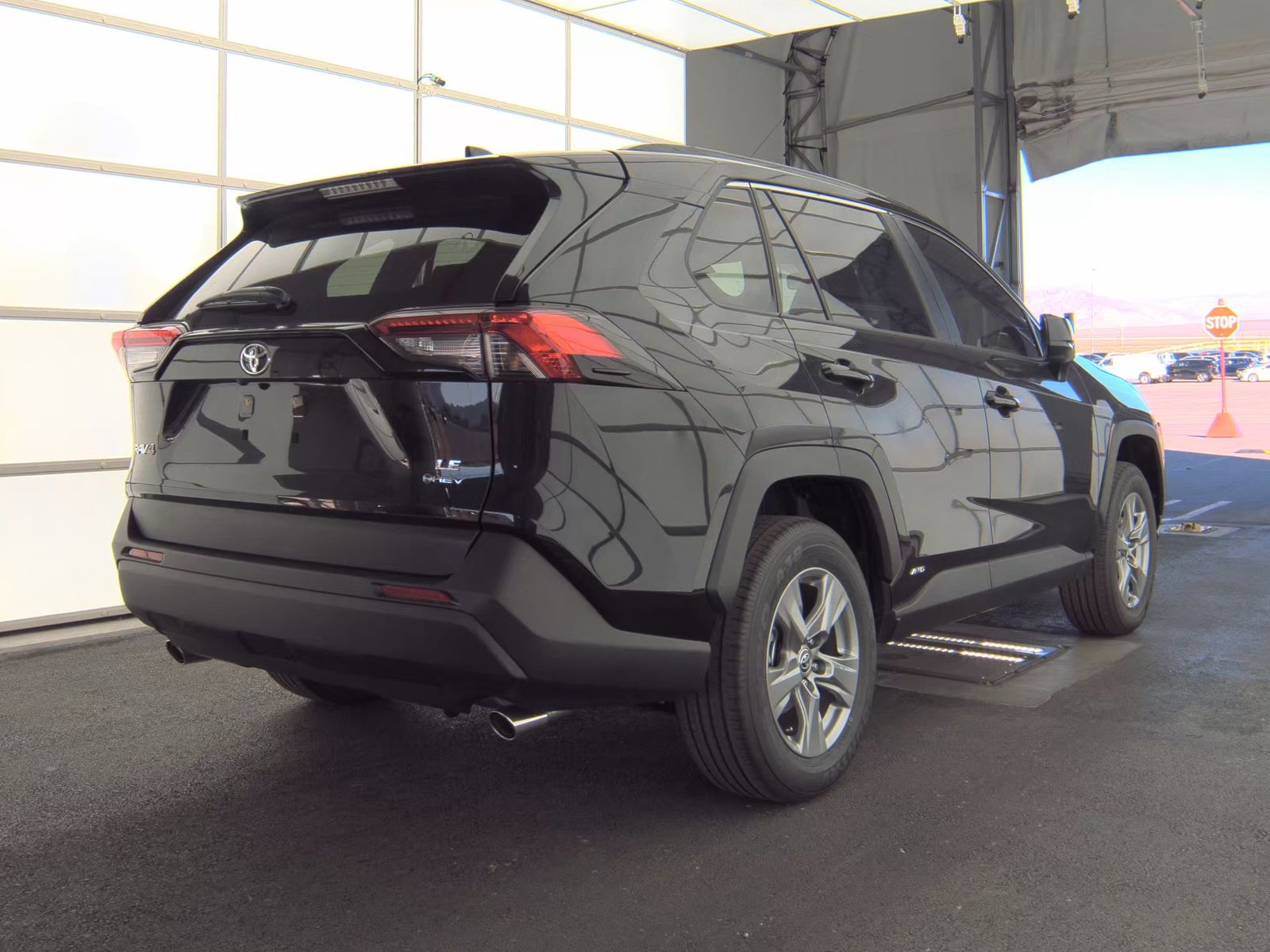 2025 Toyota RAV4 Hybrid LE AWD