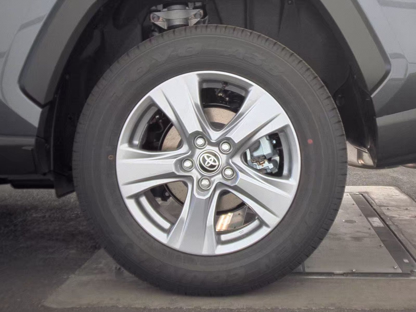 2025 Toyota RAV4 Hybrid LE AWD