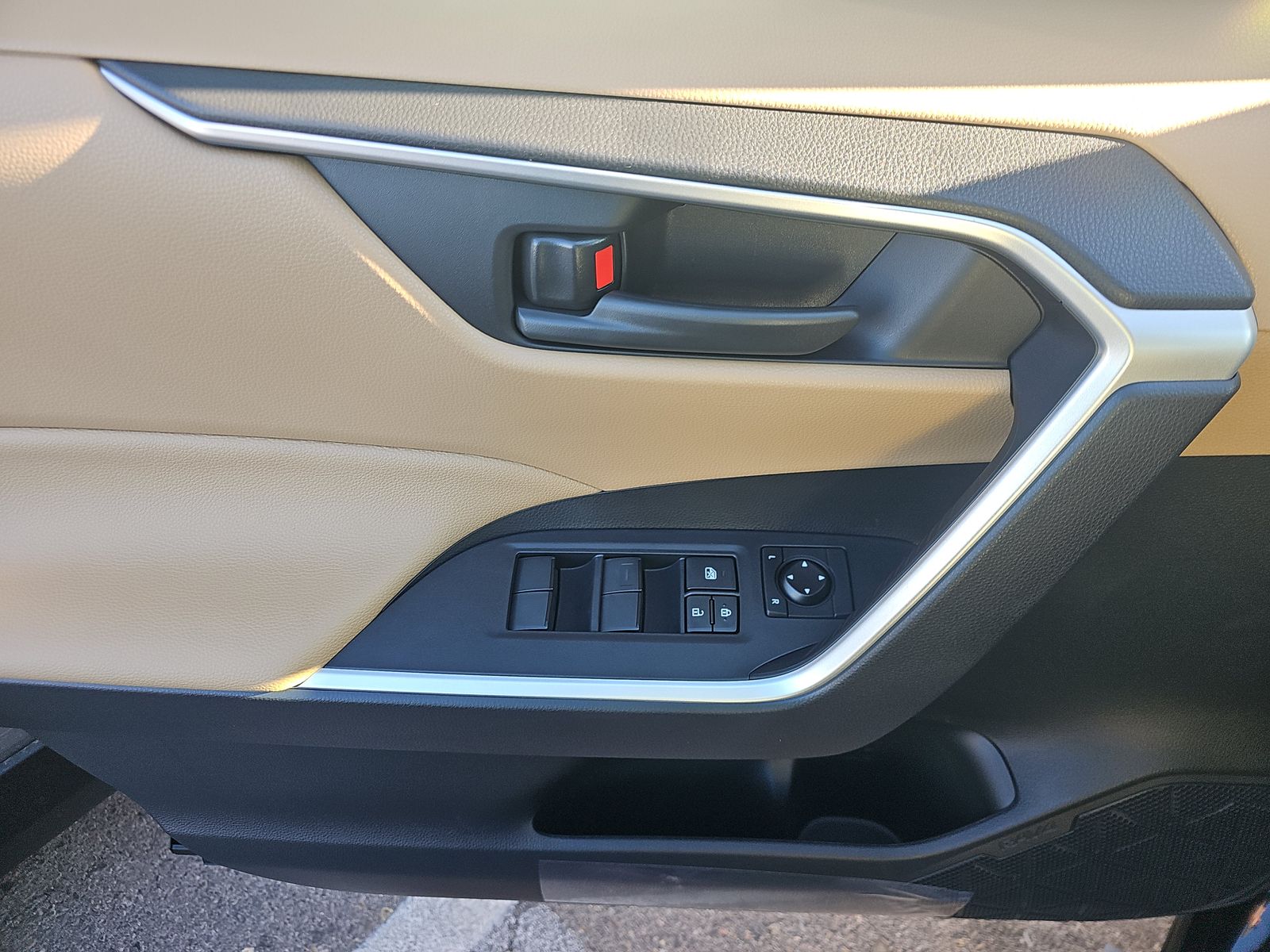 2025 Toyota RAV4 Hybrid LE AWD