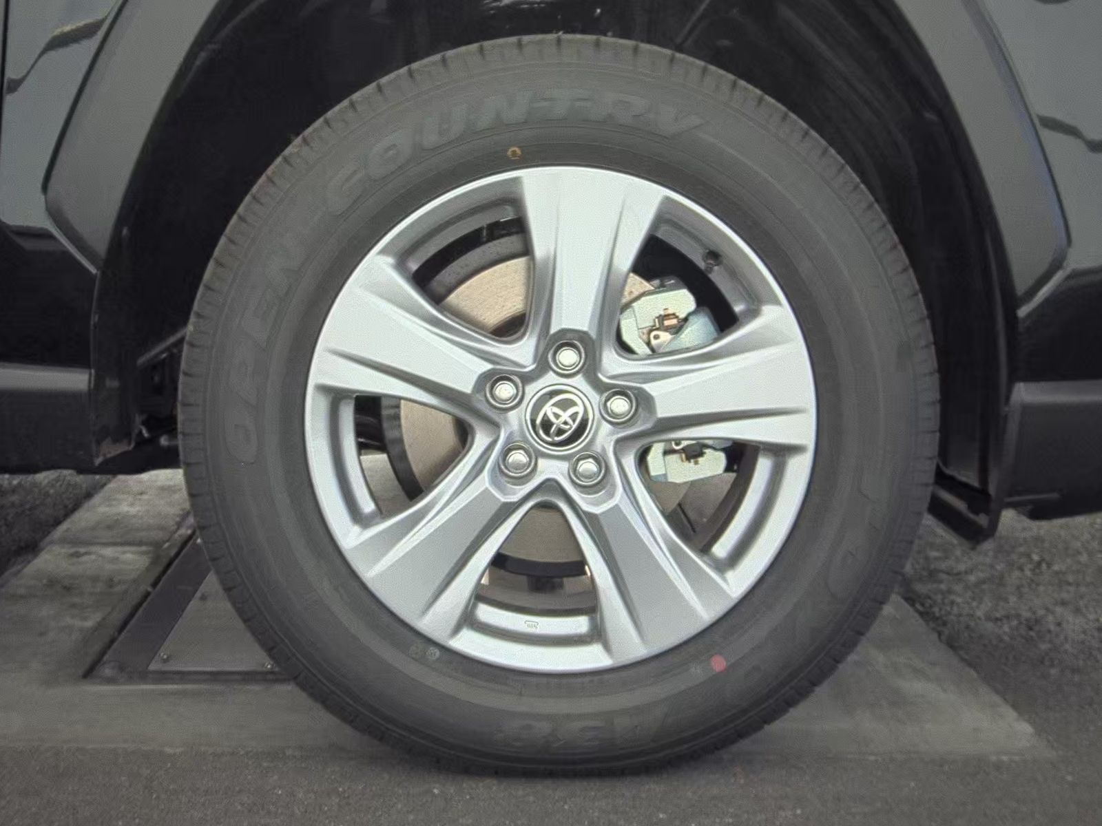 2025 Toyota RAV4 Hybrid LE AWD