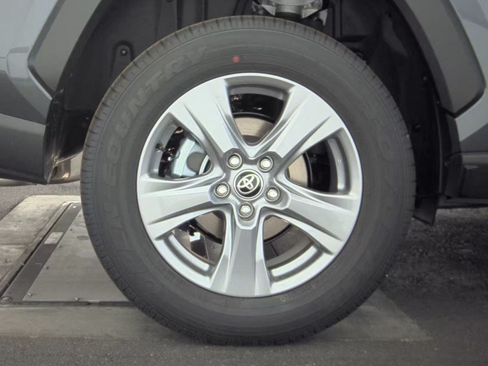 2025 Toyota RAV4 Hybrid LE AWD