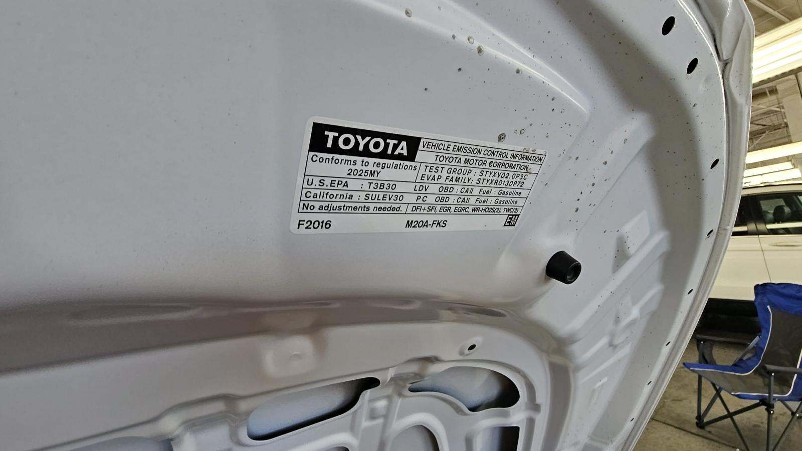 2025 Toyota Corolla LE FWD