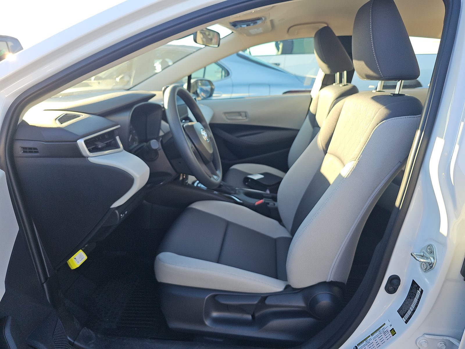 2025 Toyota Corolla LE FWD