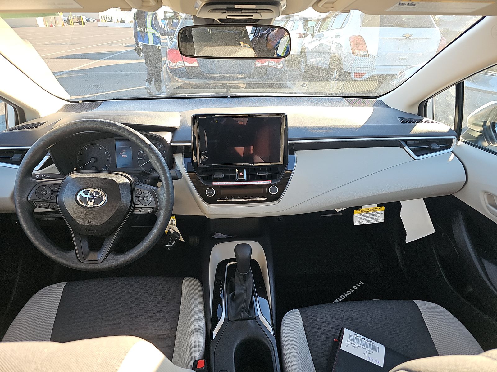 2025 Toyota Corolla LE FWD